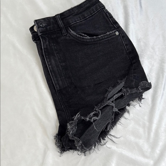 ZARA SIZE 6 Women's Denim Shorts Black Distressed - Picture 4 of 7